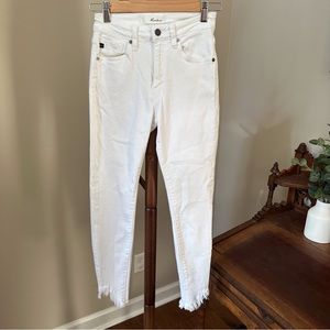 KanCan White Raw Hem Skinny Ankle Jeans 24